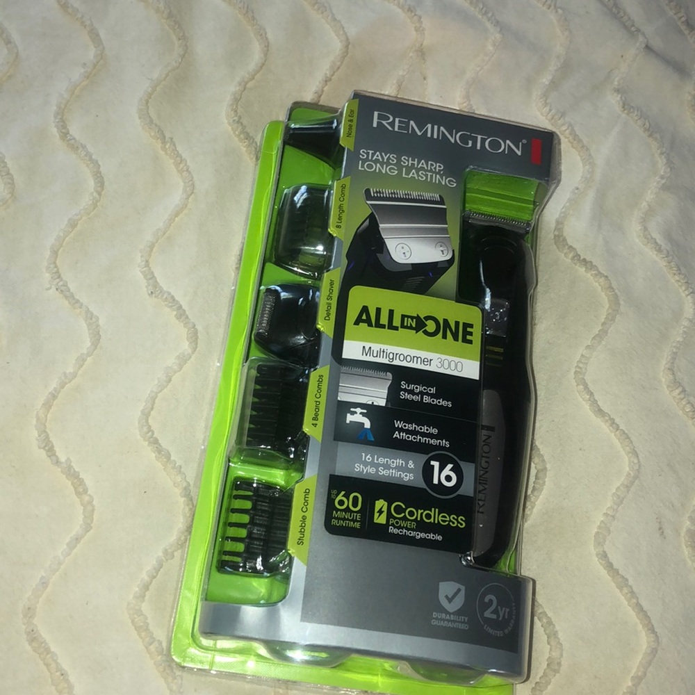 Mens Remington Cordless Mutligroomer 300 Clippers